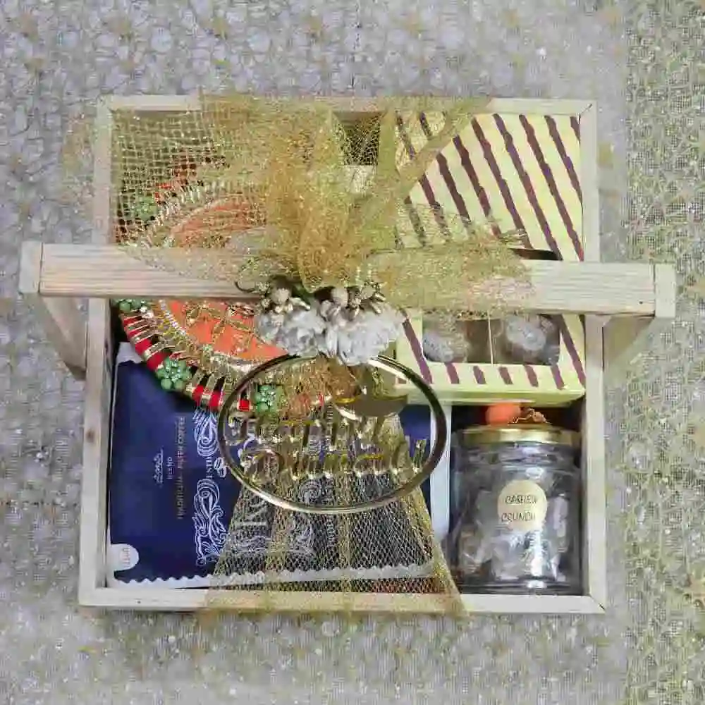 Get Diwali Celebration Hamper with Assorted Delights